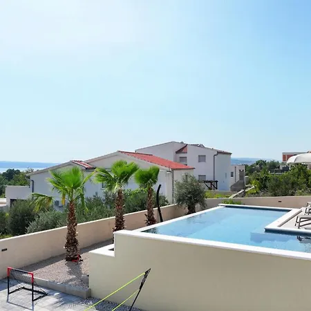 Villa Novue With Pool Maslenica