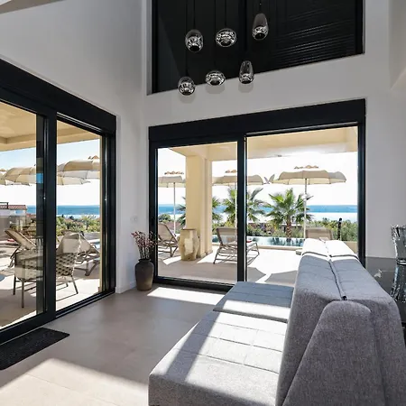 Novue With Pool Villa *