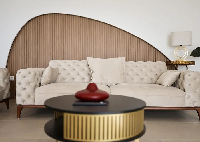 Novue With Pool ماسلينتسا