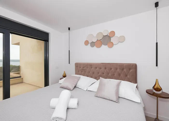 Villa Novue With Pool Maslenica