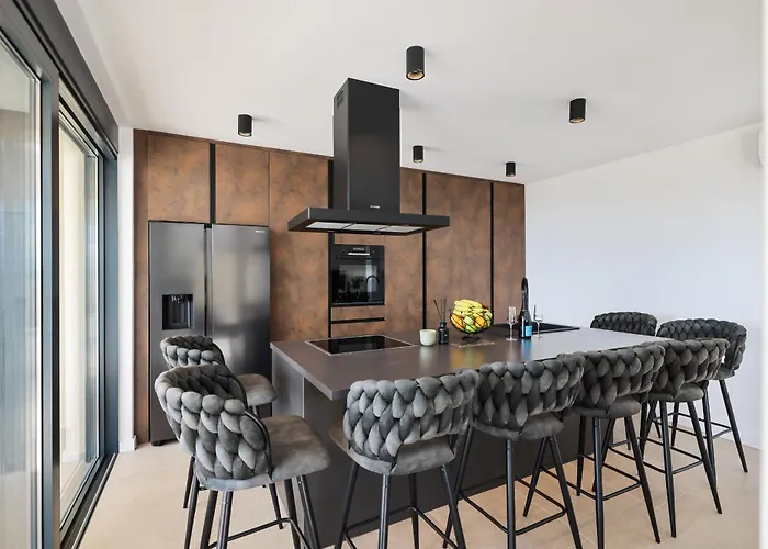 فيلة Novue With Pool