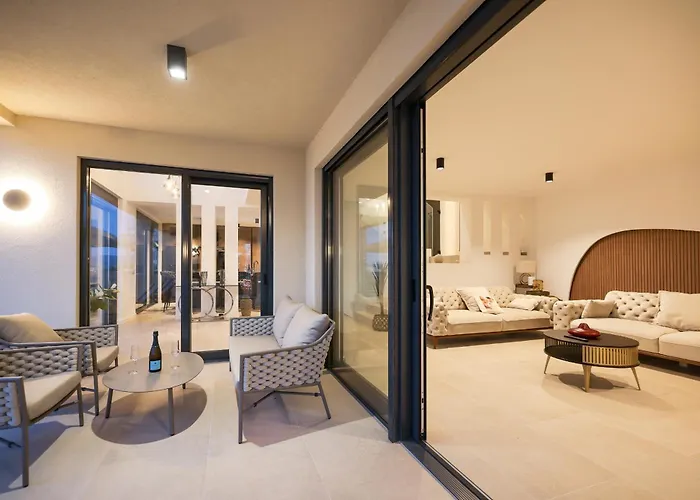 Novue With Pool فيلة ماسلينتسا