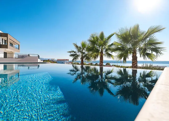 Novue With Pool ماسلينتسا