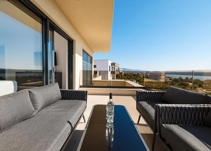 Villa Novue With Pool *