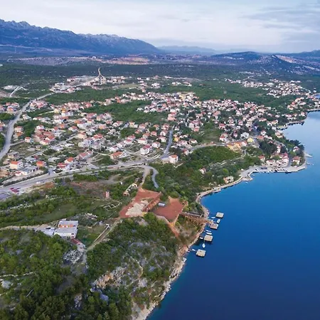 Villa Novue With Pool