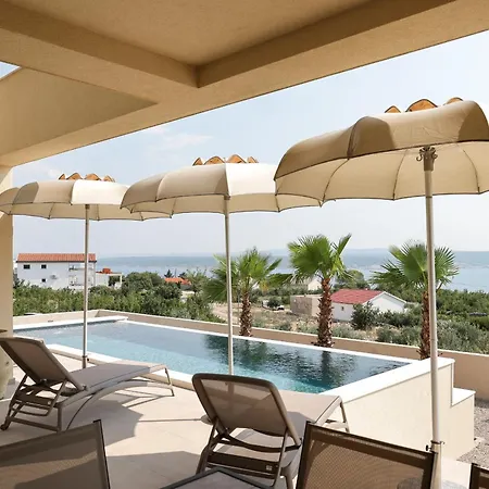 Villa Novue With Pool *