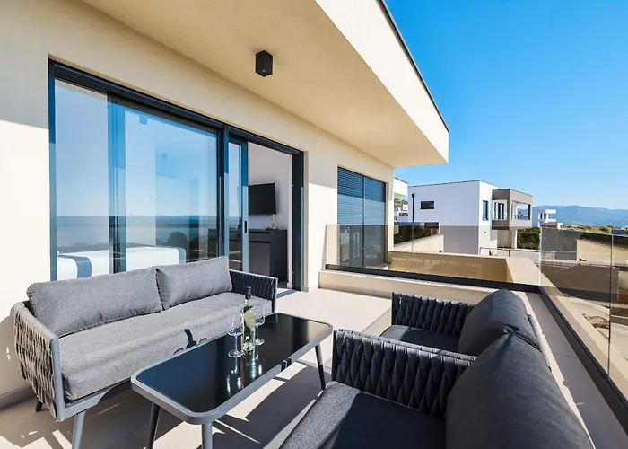 Novue With Pool Вилла